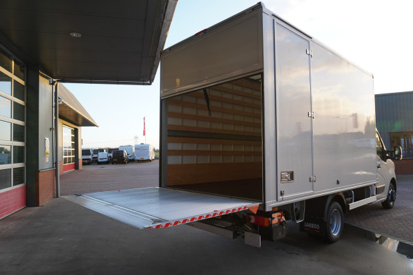 Renault Master T35 2.3 dCi 165PK Dubbel lucht Meubelbak + laadklep nr. V104 | Airco | Cruise | Navi