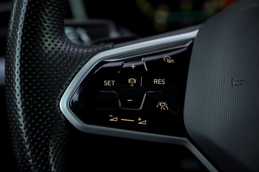 Volkswagen Touareg 3.0 TSi 4MOTION R / Pano / Luchtvering / Incl BTW / ACC