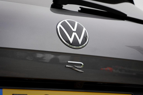 Volkswagen Touareg 3.0 TSi 4MOTION R / Pano / Luchtvering / Incl BTW / ACC