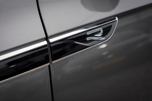 Volkswagen Touareg 3.0 TSi 4MOTION R / Pano / Luchtvering / Incl BTW / ACC