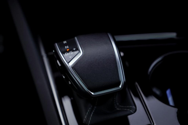 Volkswagen Touareg 3.0 TSi 4MOTION R / Pano / Luchtvering / Incl BTW / ACC