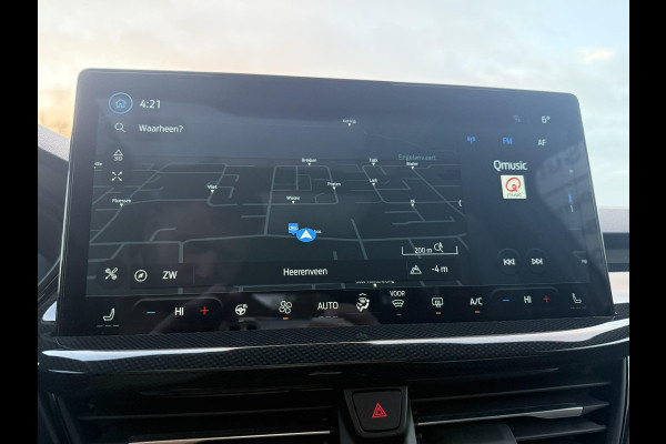 Ford FOCUS Wagon 1.0 EcoBoost Hybrid ST Line X 155pk | Trekhaak afneembaar | Panoramadak | Bang&Olufsen | Adaptive cruise control | Winter Pack | All season banden | Camera