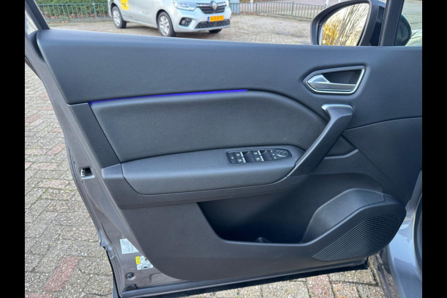 Renault Captur TCe 100 Intens Lage km stand! / Navi / Clima / LM velgen / P-sensoren + camera