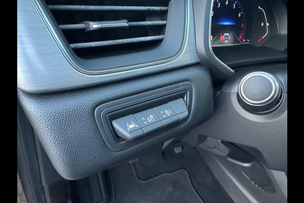 Renault Captur TCe 100 Intens Lage km stand! / Navi / Clima / LM velgen / P-sensoren + camera