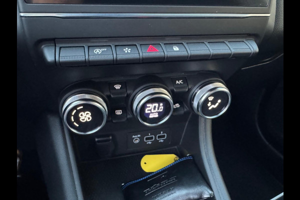 Renault Captur TCe 100 Intens Lage km stand! / Navi / Clima / LM velgen / P-sensoren + camera