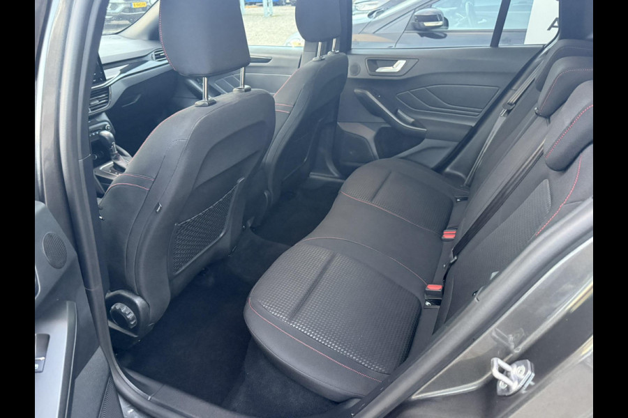 Ford FOCUS Wagon 1.0 EcoBoost Hybrid ST Line X 155pk | Trekhaak afneembaar | Panoramadak | Bang&Olufsen | Adaptive cruise control | Winter Pack | All season banden | Camera