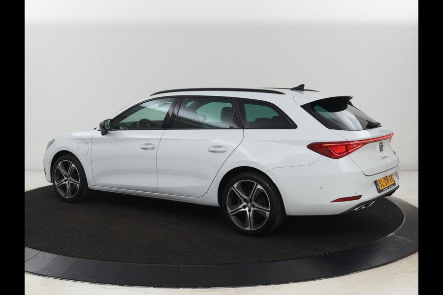 Seat Leon 1.4 TSI eHybrid PHEV FR | Stoelverwarming | Adaptive cruise | Camera | Carplay | Stuurverwarming | 18'' | Navigatie | Park Assist | Keyless | Sportstoelen | Plug In