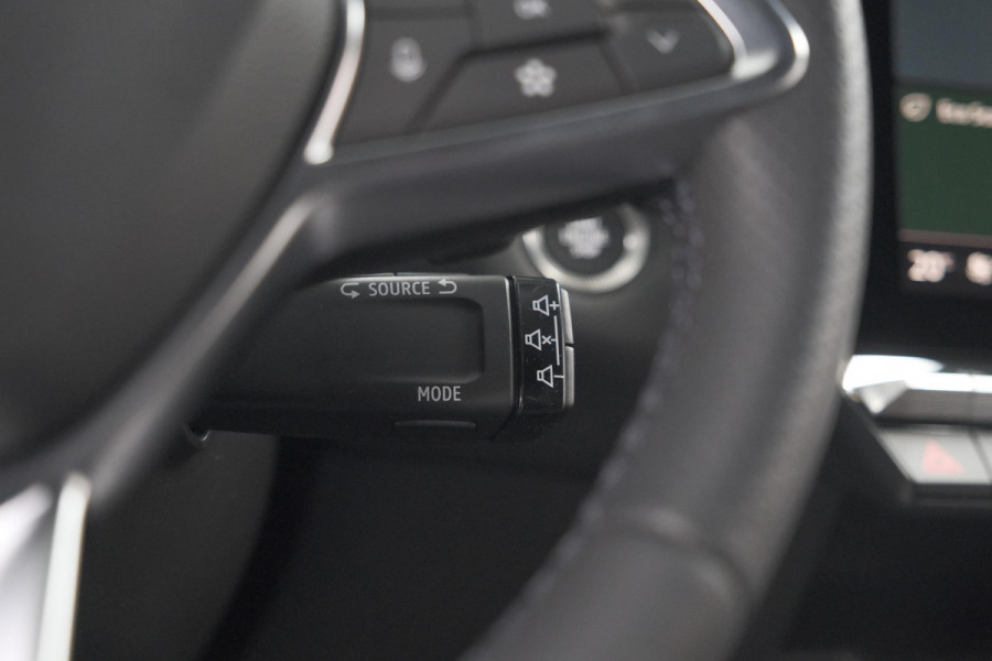 Renault Captur Mild Hybrid 160 EDC Techno | Pack Winter | Camera | Adaptieve Cruise Control | Apple Carplay