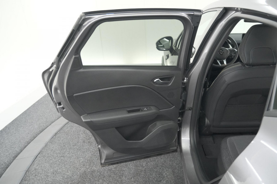 Renault Captur Mild Hybrid 160 EDC Techno | Pack Winter | Camera | Adaptieve Cruise Control | Apple Carplay