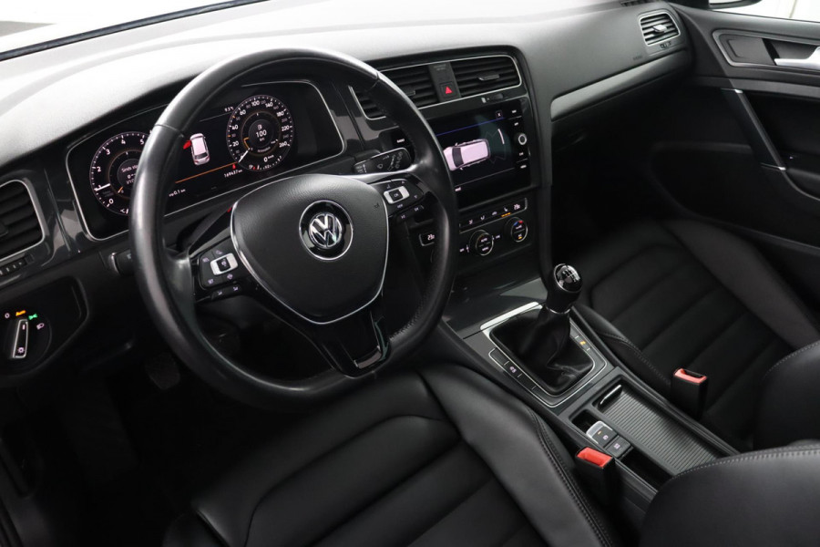 Volkswagen GOLF Variant 1.5 TSI Comfortline Business|Pano|LED|Stoelverwarming
