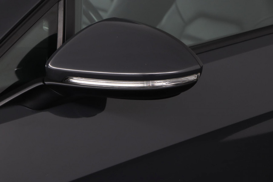 Volkswagen GOLF Variant 1.5 TSI Comfortline Business|Pano|LED|Stoelverwarming