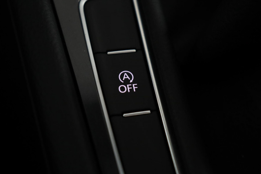 Volkswagen GOLF Variant 1.5 TSI Comfortline Business|Pano|LED|Stoelverwarming