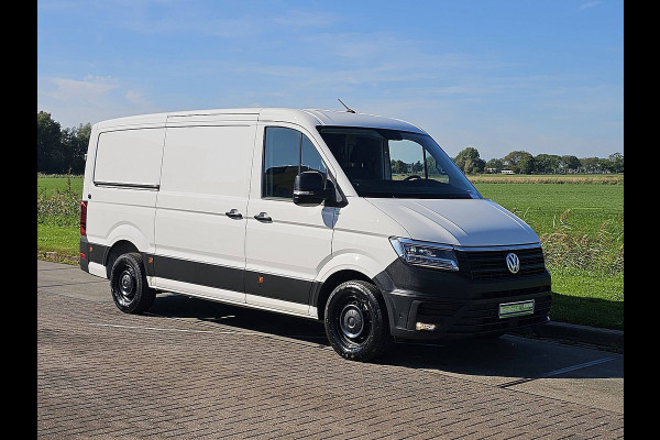 Volkswagen Crafter 35 2.0 TDI L3H2 LED Navi Standkachel Trekhaak PDC Cruise Stoelverwarming Apple Carplay Euro6 140 PK!