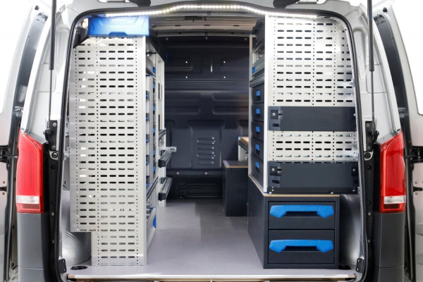 Mercedes-Benz Vito 114 CDI 136pk Compact 9G Automaat 2x Schuifdeur/LED/Camera/Inrichting 07-2022