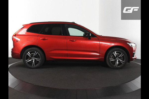 Volvo XC60 2.0 Recharge T6 AWD R-Design Pano H/K HUD Trekh.