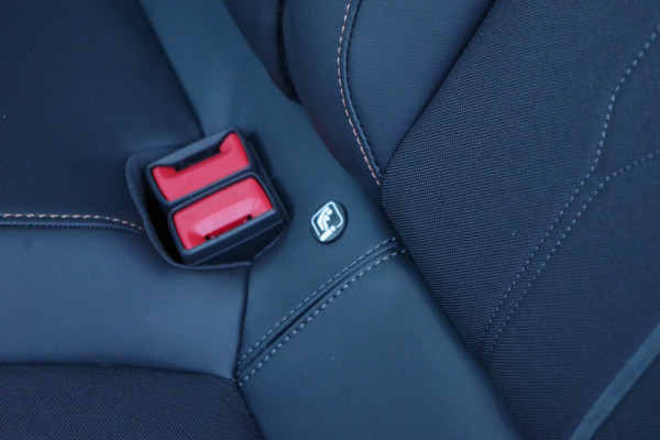 CUPRA Leon 1.4 e-Hybrid 204 PK Performance PHEV, Panoramadak, Kuipstoelen, Adap. Cruise Control