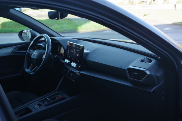 CUPRA Leon 1.4 e-Hybrid 204 PK Performance PHEV, Panoramadak, Kuipstoelen, Adap. Cruise Control
