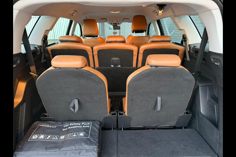 Peugeot 5008 1.2 PureTech Blue Lease Executive 7P| CARPLAY | PDC | LEDER |TREKHAAK | AIRCO | NWE APK