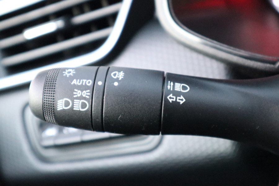 Renault Clio 1.0 TCe 90 Equilibre | Carplay | Cruise control |