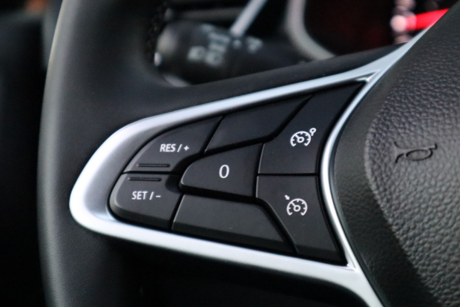 Renault Clio 1.0 TCe 90 Equilibre | Carplay | Cruise control |