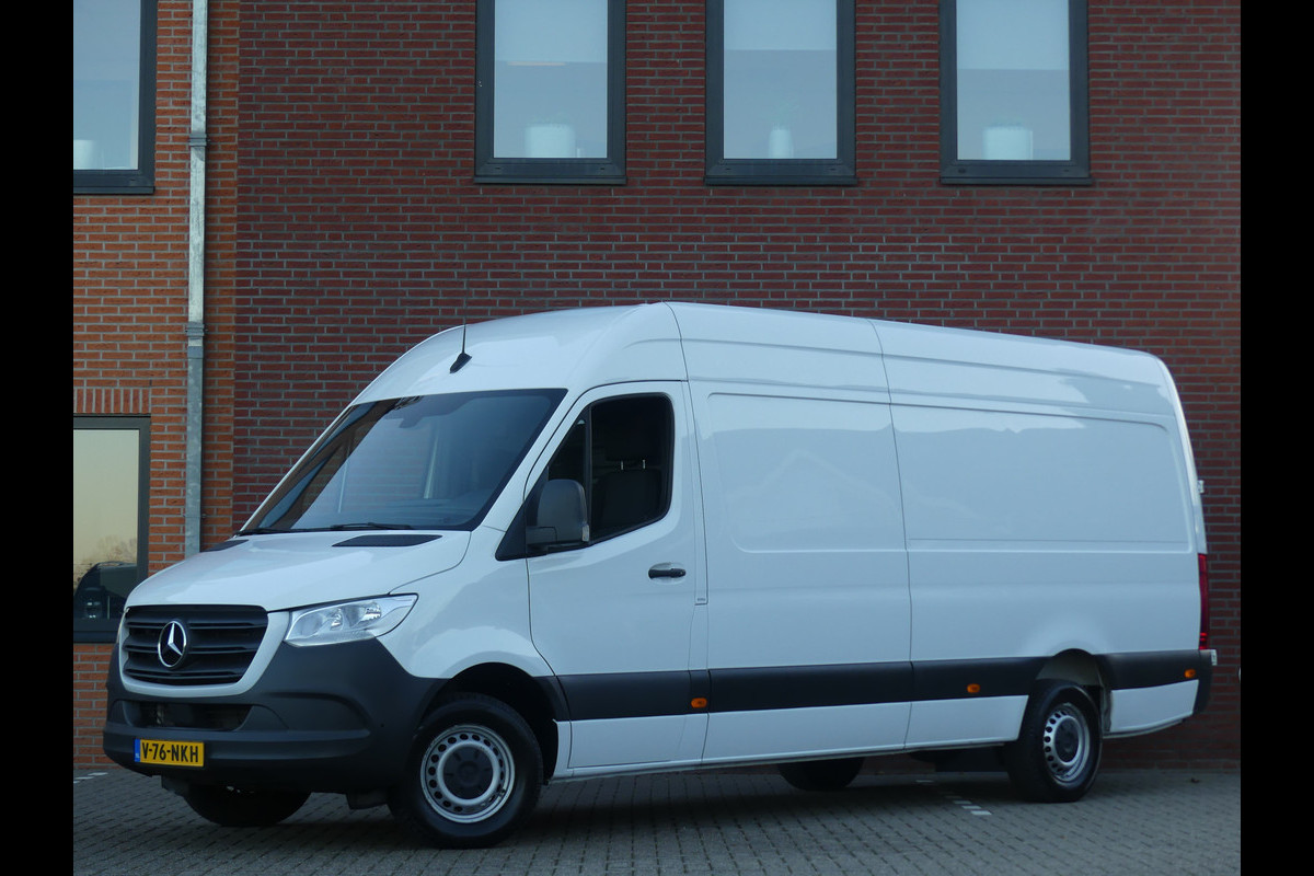 Mercedes-Benz Sprinter 317 CDI L3H2 Airco/Camera/PDC/Cruise control