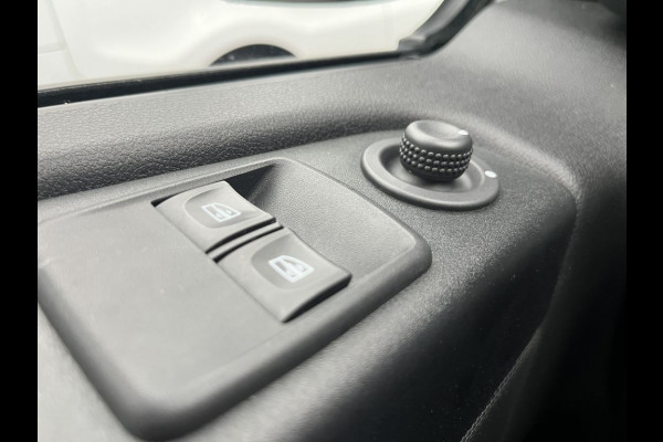 Renault Trafic 1.6 dCi E6 Comfort R-link 3p BPM Vrij! Lease €296 p/m, Airco, Navi, PDC, Cruise controle, Onderhoudshistorie aanwezig