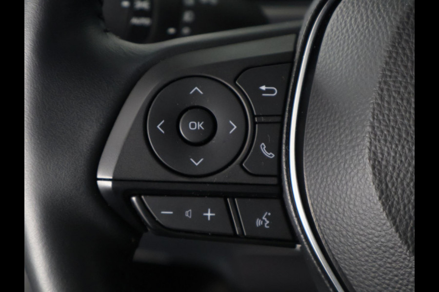Toyota Corolla Touring Sports Hybrid 140 Business Luxury | Stuur- & Stoelverwarming | Parkeersensoren | Navigatie | Apple Carplay & AndroidAUTO |