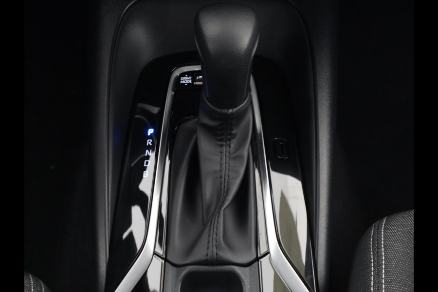 Toyota Corolla Touring Sports Hybrid 140 Business Luxury | Stuur- & Stoelverwarming | Parkeersensoren | Navigatie | Apple Carplay & AndroidAUTO |