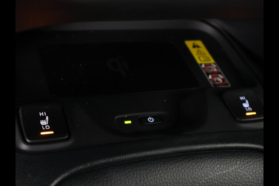 Toyota Corolla Touring Sports Hybrid 140 Business Luxury | Stuur- & Stoelverwarming | Parkeersensoren | Navigatie | Apple Carplay & AndroidAUTO |