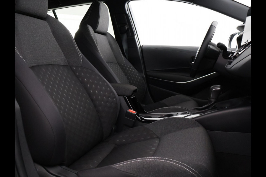 Toyota Corolla Touring Sports Hybrid 140 Business Luxury | Stuur- & Stoelverwarming | Parkeersensoren | Navigatie | Apple Carplay & AndroidAUTO |