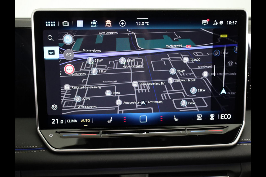 Volkswagen Tiguan 1.5 eHybrid R-Line Edition 204 PK PHEV | Panorama dak | Comfort pakket | Navigatie | Parkeer camera |