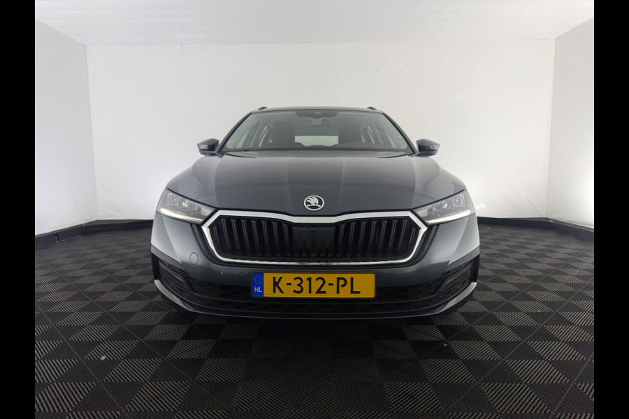 Škoda Octavia Combi 1.4 TSI iV PHEV Business Edition ( Plug-In ) (INCL-BTW) *FULL-LED | DIGI-COCKPIT | NAVI-FULLMAP | SPORT-SEATS | KEYLESS | ECC | PDC | CARPLAY | SHIFT-PADDLES | CRUISE | 18''ALU*