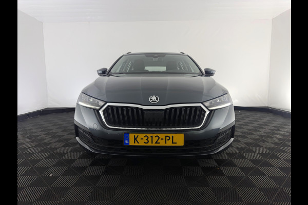 Škoda Octavia Combi 1.4 TSI iV PHEV Business Edition ( Plug-In ) (INCL-BTW) *FULL-LED | DIGI-COCKPIT | NAVI-FULLMAP | SPORT-SEATS | KEYLESS | ECC | PDC | CARPLAY | SHIFT-PADDLES | CRUISE | 18''ALU*