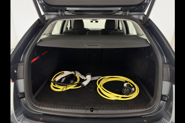 Škoda Octavia Combi 1.4 TSI iV PHEV Business Edition ( Plug-In ) (INCL-BTW) *FULL-LED | DIGI-COCKPIT | NAVI-FULLMAP | SPORT-SEATS | KEYLESS | ECC | PDC | CARPLAY | SHIFT-PADDLES | CRUISE | 18''ALU*