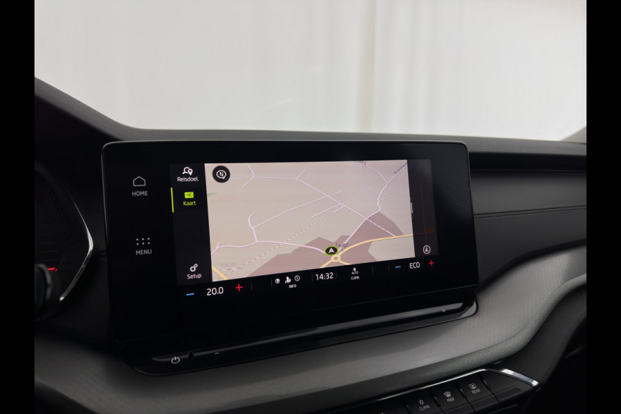 Škoda Octavia Combi 1.4 TSI iV PHEV Business Edition ( Plug-In ) (INCL-BTW) *FULL-LED | DIGI-COCKPIT | NAVI-FULLMAP | SPORT-SEATS | KEYLESS | ECC | PDC | CARPLAY | SHIFT-PADDLES | CRUISE | 18''ALU*