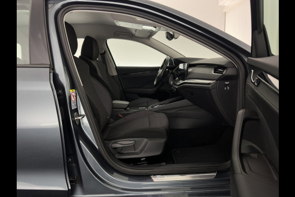 Škoda Octavia Combi 1.4 TSI iV PHEV Business Edition ( Plug-In ) (INCL-BTW) *FULL-LED | DIGI-COCKPIT | NAVI-FULLMAP | SPORT-SEATS | KEYLESS | ECC | PDC | CARPLAY | SHIFT-PADDLES | CRUISE | 18''ALU*