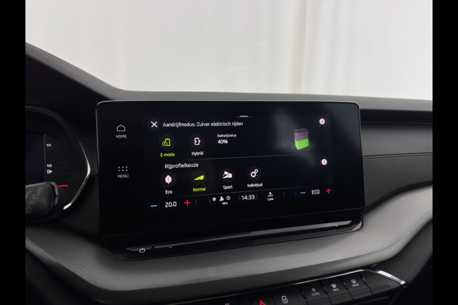 Škoda Octavia Combi 1.4 TSI iV PHEV Business Edition ( Plug-In ) (INCL-BTW) *FULL-LED | DIGI-COCKPIT | NAVI-FULLMAP | SPORT-SEATS | KEYLESS | ECC | PDC | CARPLAY | SHIFT-PADDLES | CRUISE | 18''ALU*