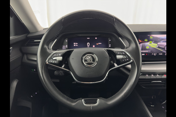 Škoda Octavia Combi 1.4 TSI iV PHEV Business Edition ( Plug-In ) (INCL-BTW) *FULL-LED | DIGI-COCKPIT | NAVI-FULLMAP | SPORT-SEATS | KEYLESS | ECC | PDC | CARPLAY | SHIFT-PADDLES | CRUISE | 18''ALU*