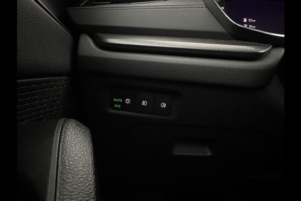 Škoda Octavia Combi 1.4 TSI iV PHEV Business Edition ( Plug-In ) (INCL-BTW) *FULL-LED | DIGI-COCKPIT | NAVI-FULLMAP | SPORT-SEATS | KEYLESS | ECC | PDC | CARPLAY | SHIFT-PADDLES | CRUISE | 18''ALU*