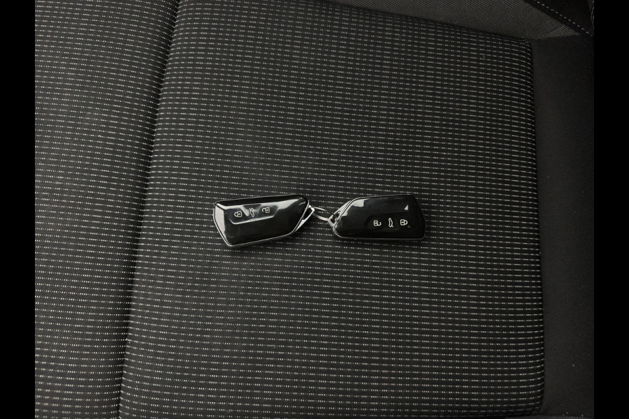 Škoda Octavia Combi 1.4 TSI iV PHEV Business Edition ( Plug-In ) (INCL-BTW) *FULL-LED | DIGI-COCKPIT | NAVI-FULLMAP | SPORT-SEATS | KEYLESS | ECC | PDC | CARPLAY | SHIFT-PADDLES | CRUISE | 18''ALU*