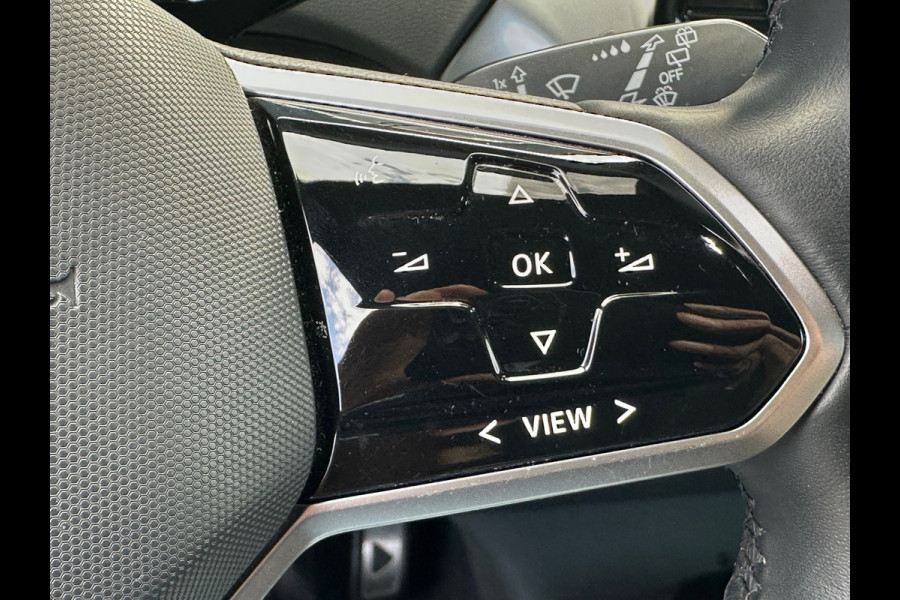 Volkswagen ID.4 First 77 kWh SOH 90%/Adaptive / Camera