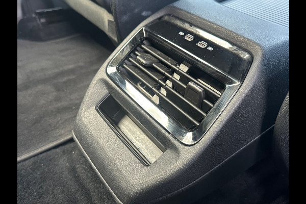 Volkswagen ID.4 First 77 kWh SOH 90%/Adaptive / Camera