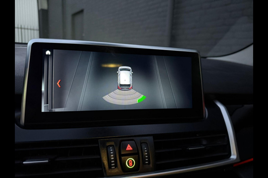 BMW 2 Serie Gran Tourer 216i 7p. High Executive NAVI | CARPLAY | PDC | KEYLESS | CRUISE | NWE APK