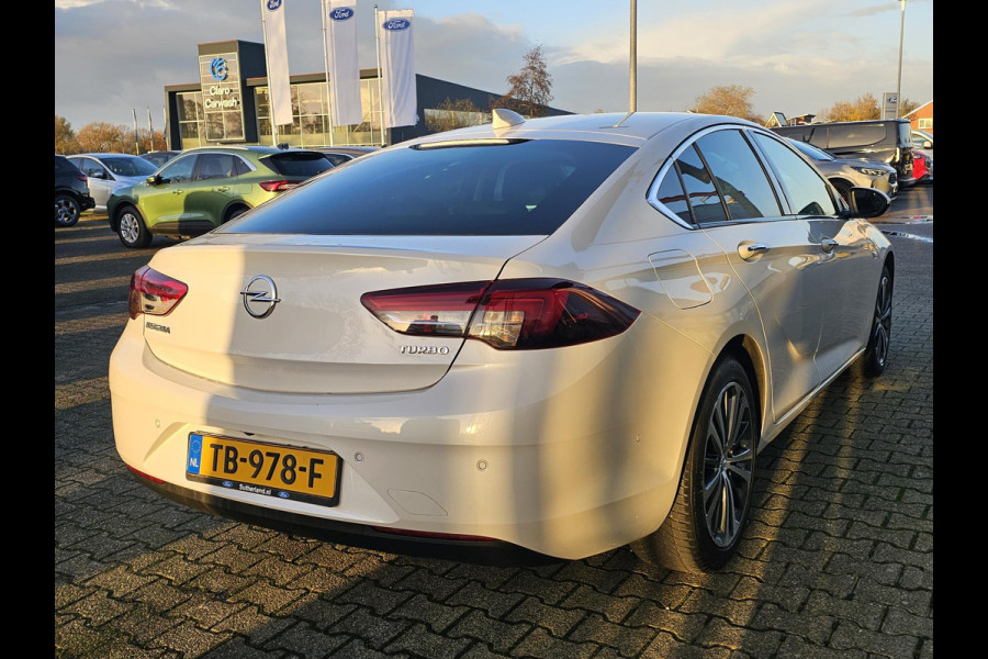 Opel Insignia Grand Sport 1.5 Turbo Innovation Leder | Stuurwielverwarming | verwarmde stoelen v + a | afneembare trekhaak | Panoramadak | Zeer luxe uitvoering! Etc.