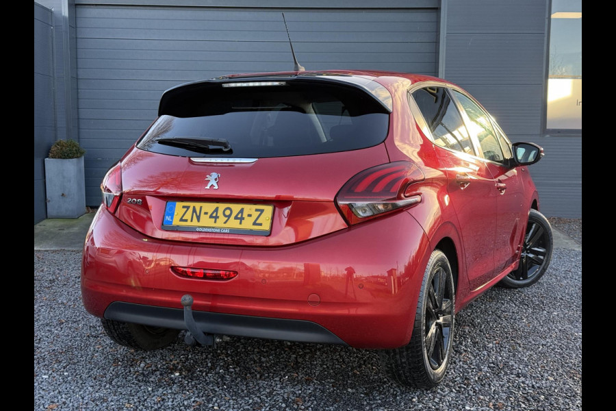 Peugeot 208 1.2 PureTech Signature Navi,Airco,Cruise,PDC,Trekhaak,Carplay,Elek ramen,N.A.P,Nieuwe APK bij Aflevering