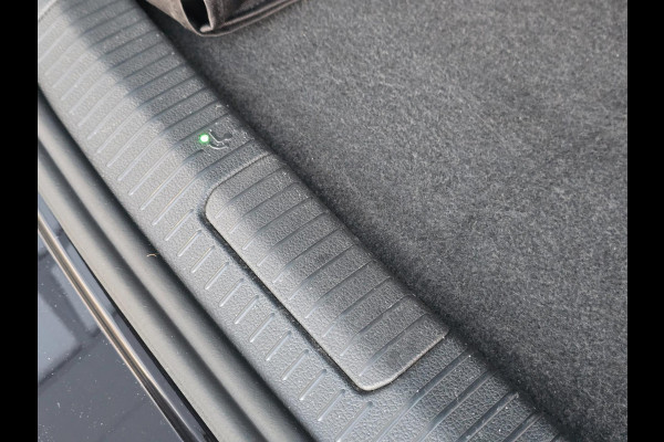 Volkswagen Golf Sportsvan 1.5 TSI ACT Highline Edition Pano/Cruise/Stoel-en Stuurverwarming/Navi/