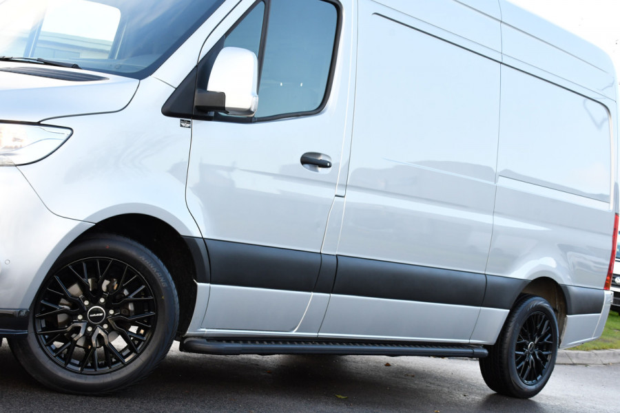 Mercedes-Benz Sprinter 315 1.9 CDI L2H2 RWD PB Edition Camera, Carplay, Dodehoek, 150pk, Automaat, Multimedia, Sensoren, Uniek!