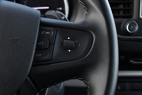 Citroën Jumpy 2.0 145 L3 DC Black Edition DEMO, 360 Camera, Cruise, Carplay, 2 x Schuifdeur, Clima, Keyless, NAVI, Automaat, Uniek!