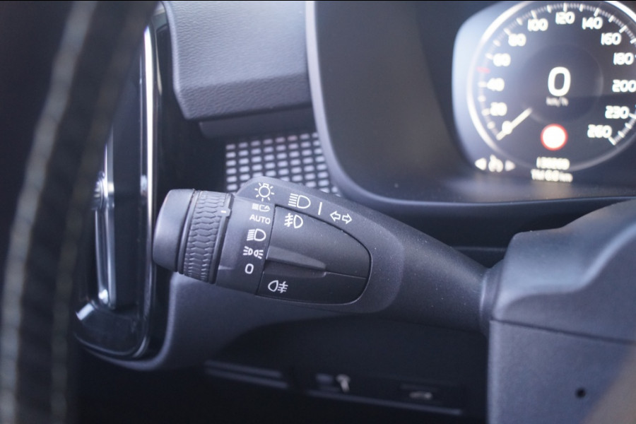 Volvo XC40 1.5 T3 163pk Automaat R-Design -NAVI-ECC-CAM-LED-