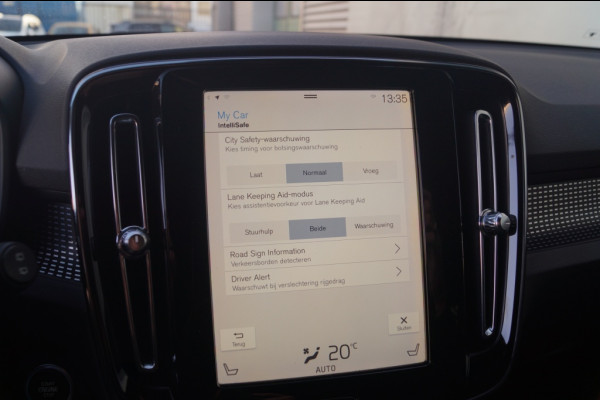 Volvo XC40 1.5 T3 163pk Automaat R-Design -NAVI-ECC-CAM-LED-